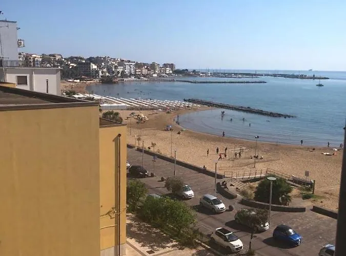 Il Girasole Oda ve Kahvaltı Crotone